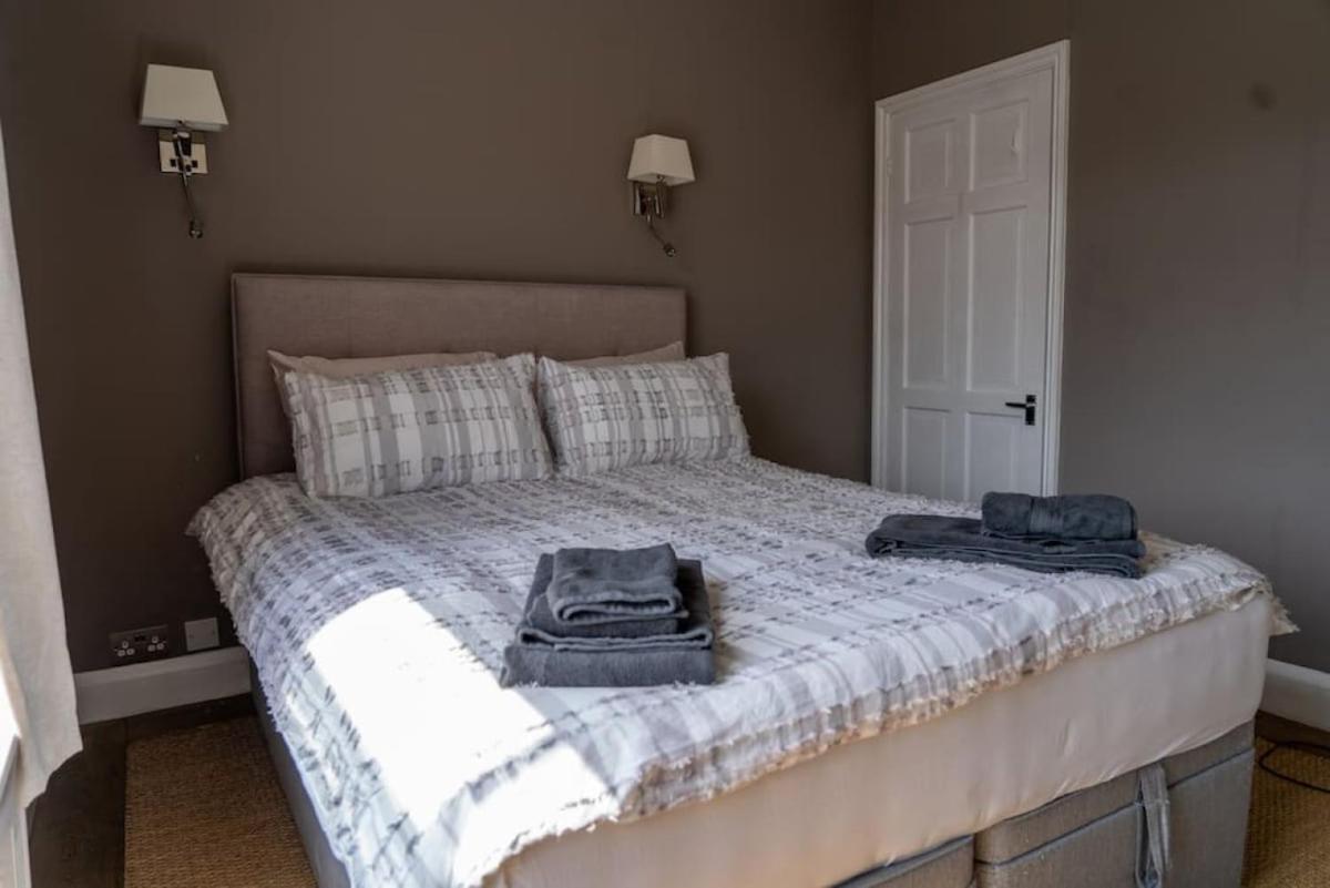 Apartment Modern Flat On Charming Warwick Avenue *