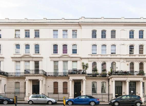 Modern Flat On Charming Warwick Avenue London