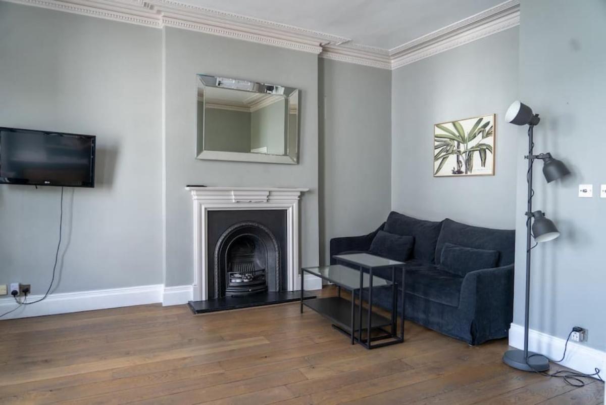 Apartment Modern Flat On Charming Warwick Avenue *