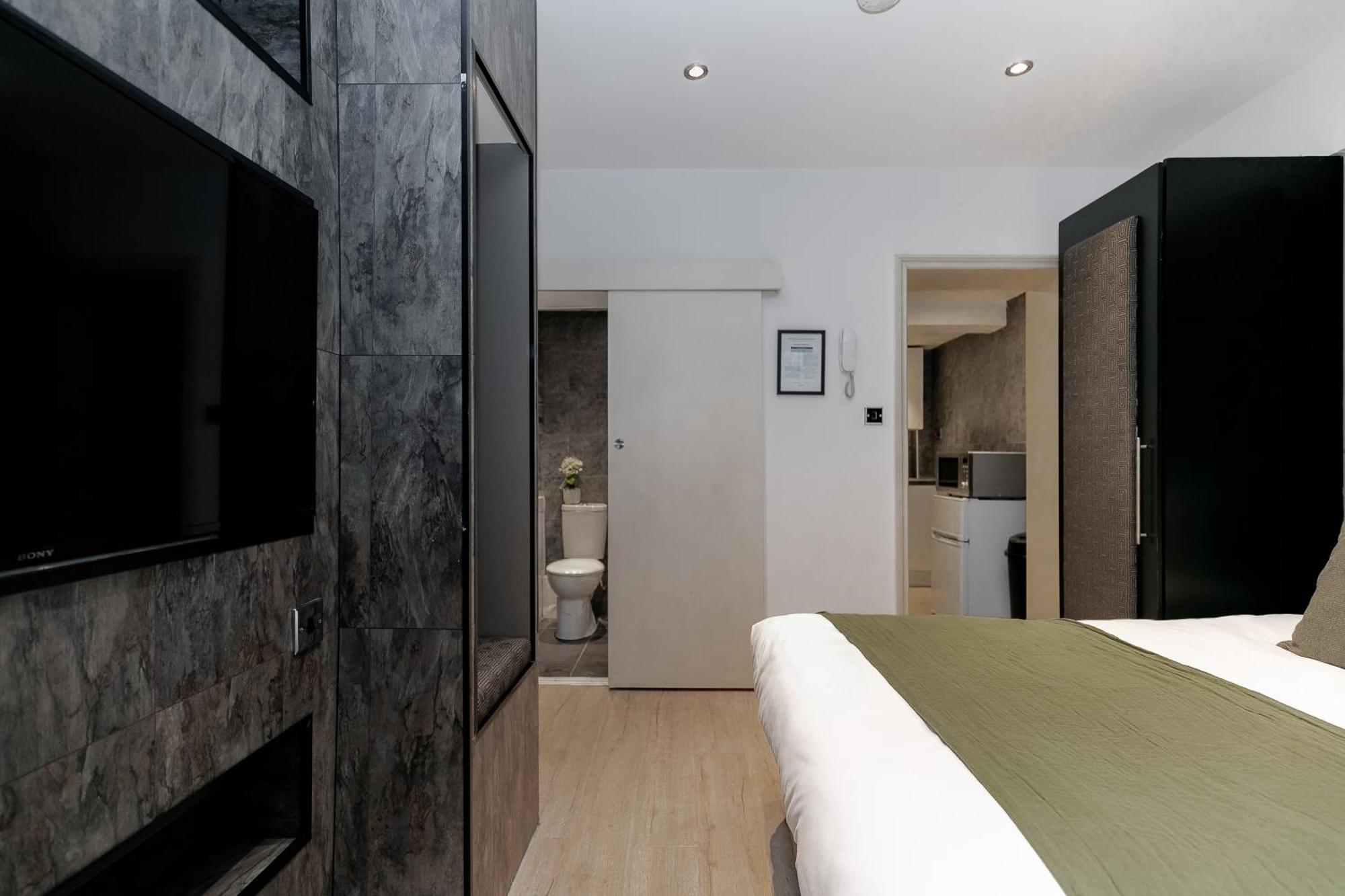 Prime Vision Living - Hyde Park * London