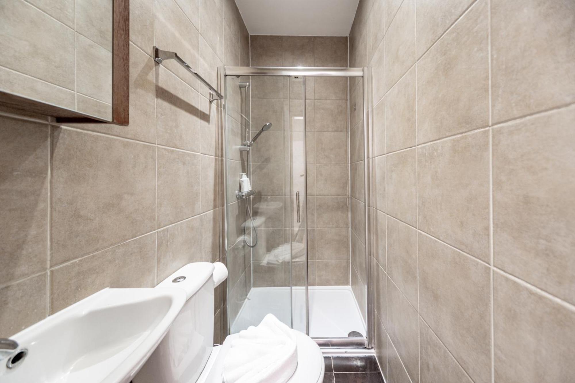 Prime Vision Living - Hyde Park