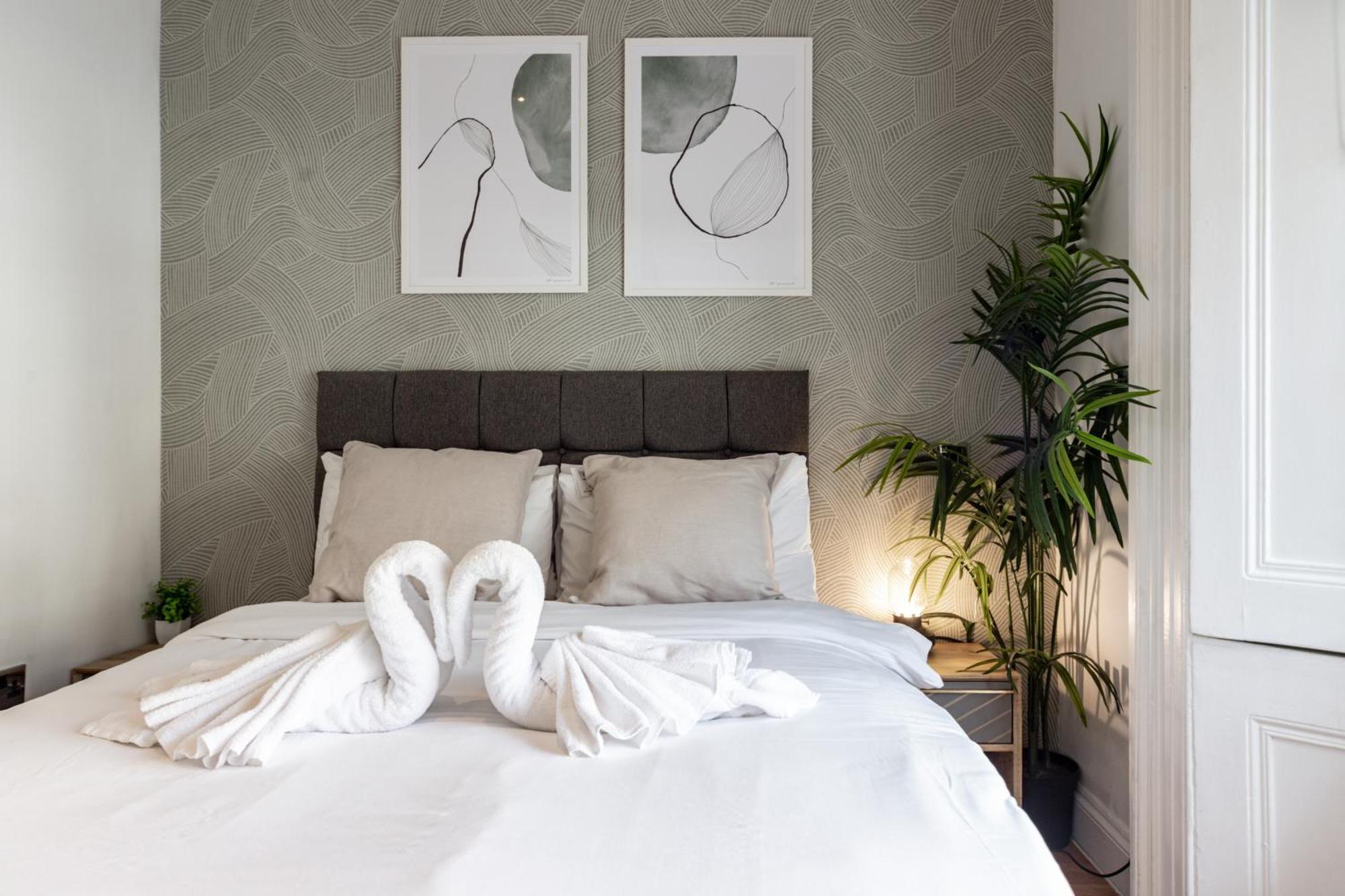 Prime Vision Living - Hyde Park London