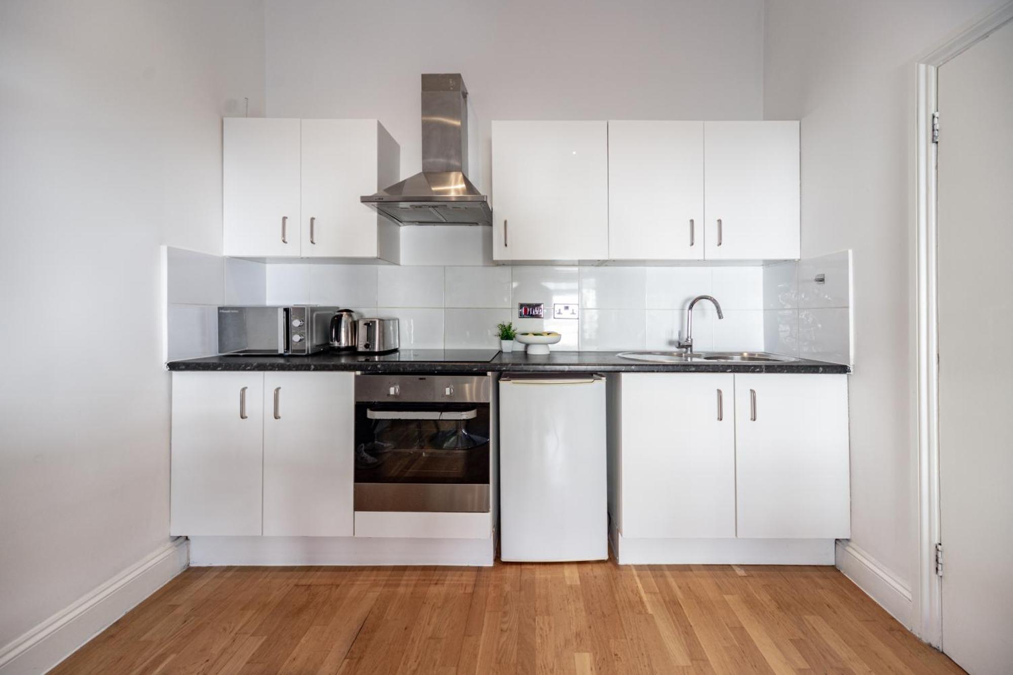 Prime Vision Living - Hyde Park London