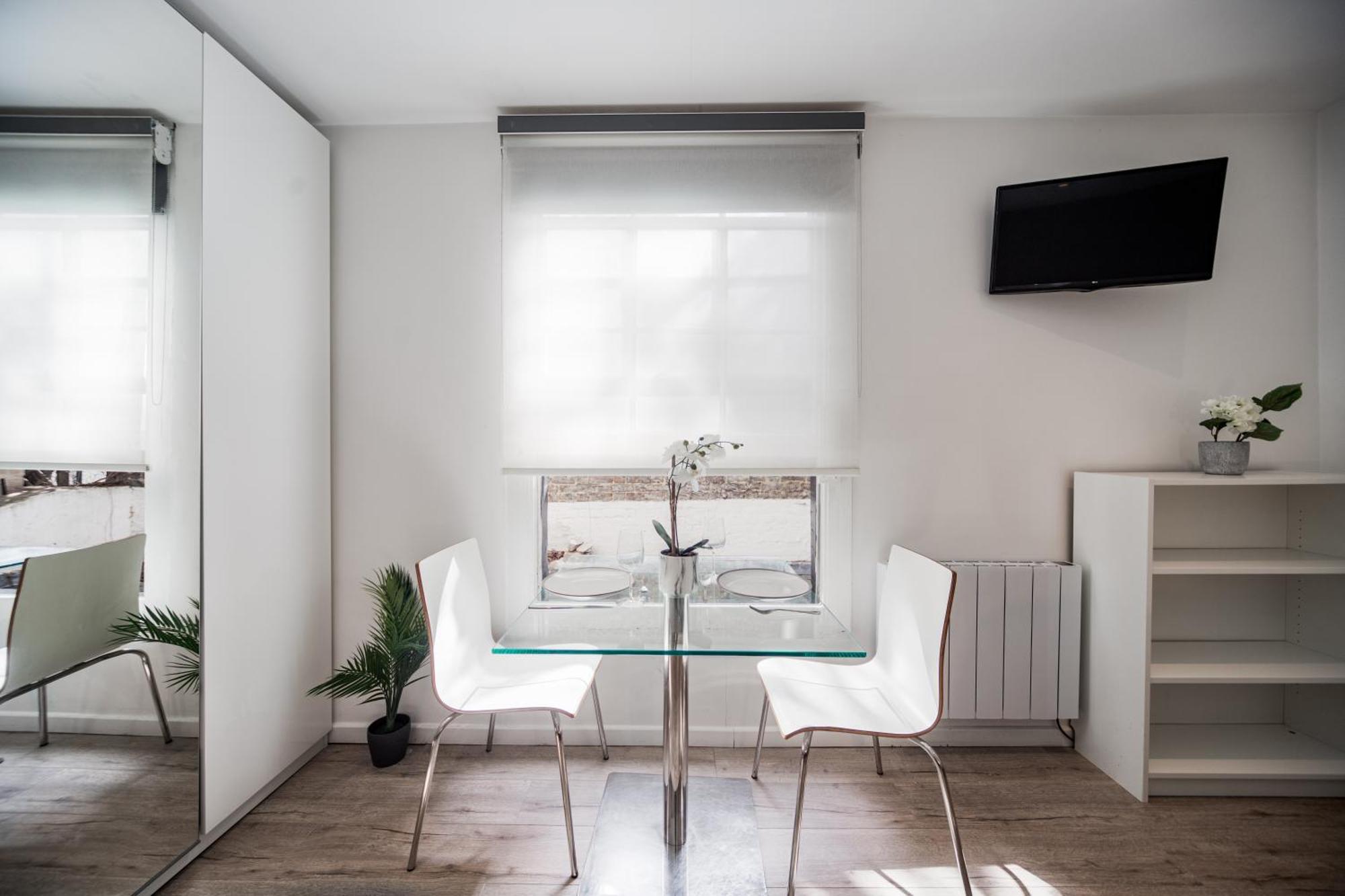 Prime Vision Living - Hyde Park