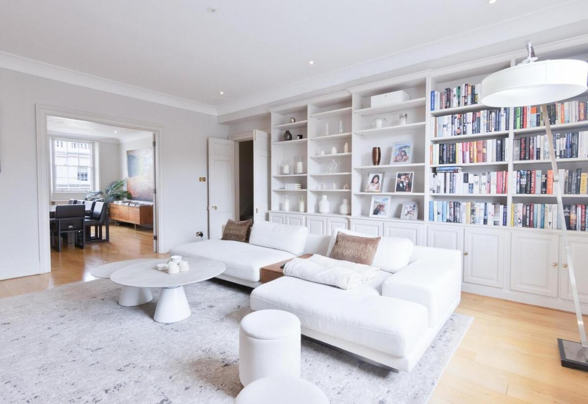 3 Bedroom Luxury In Eaton Square * London