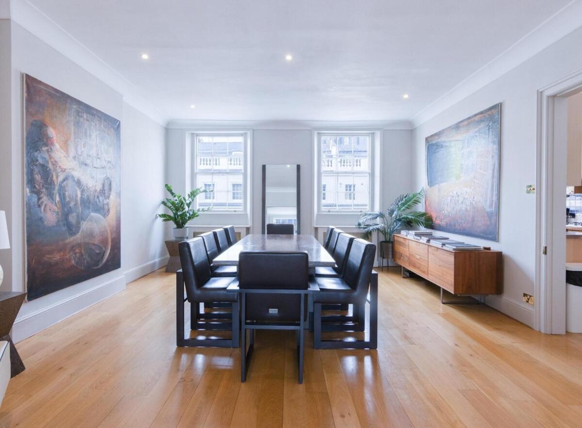 Apartment 3 Bedroom Luxury In Eaton Square London