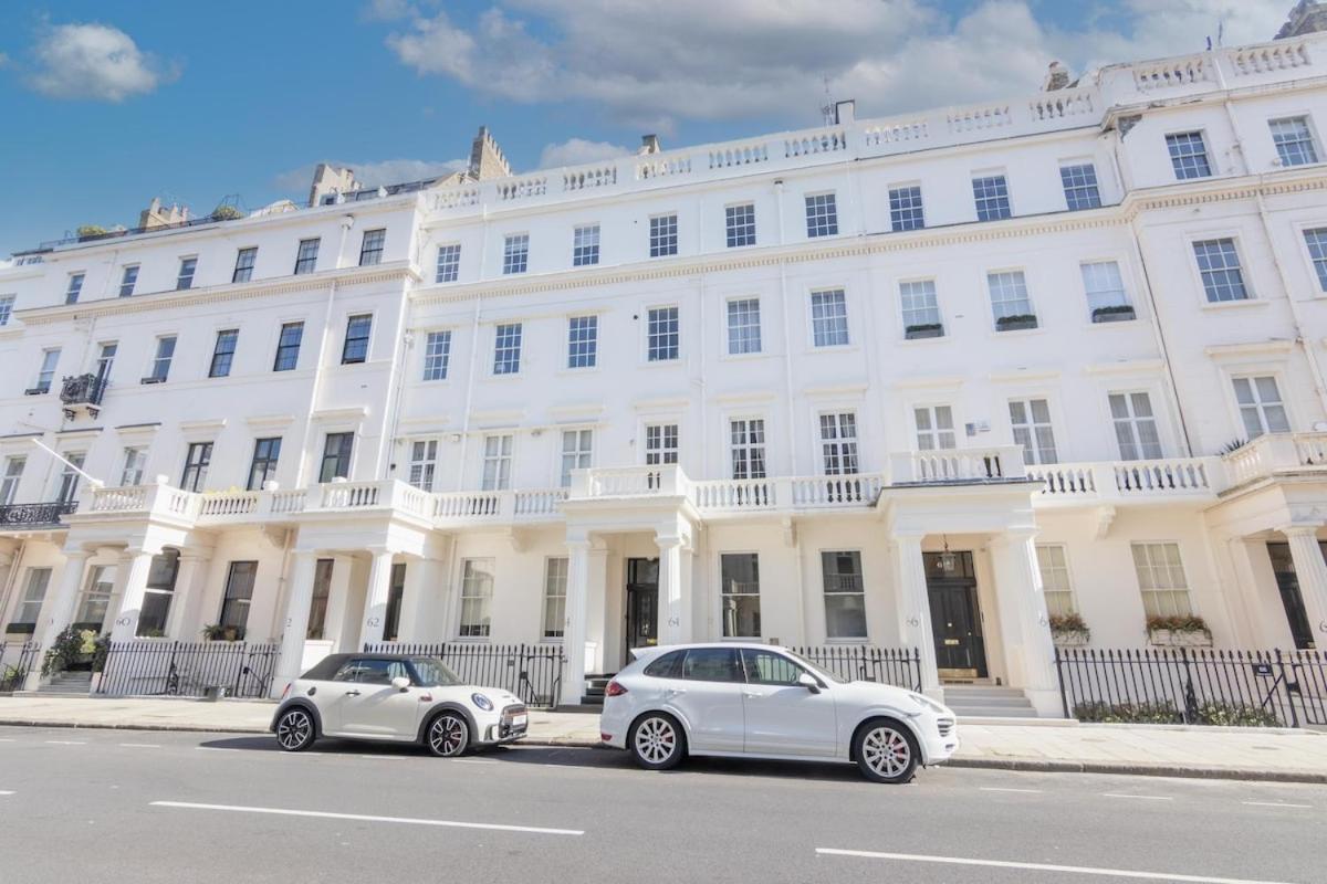 3 Bedroom Luxury In Eaton Square Apartment