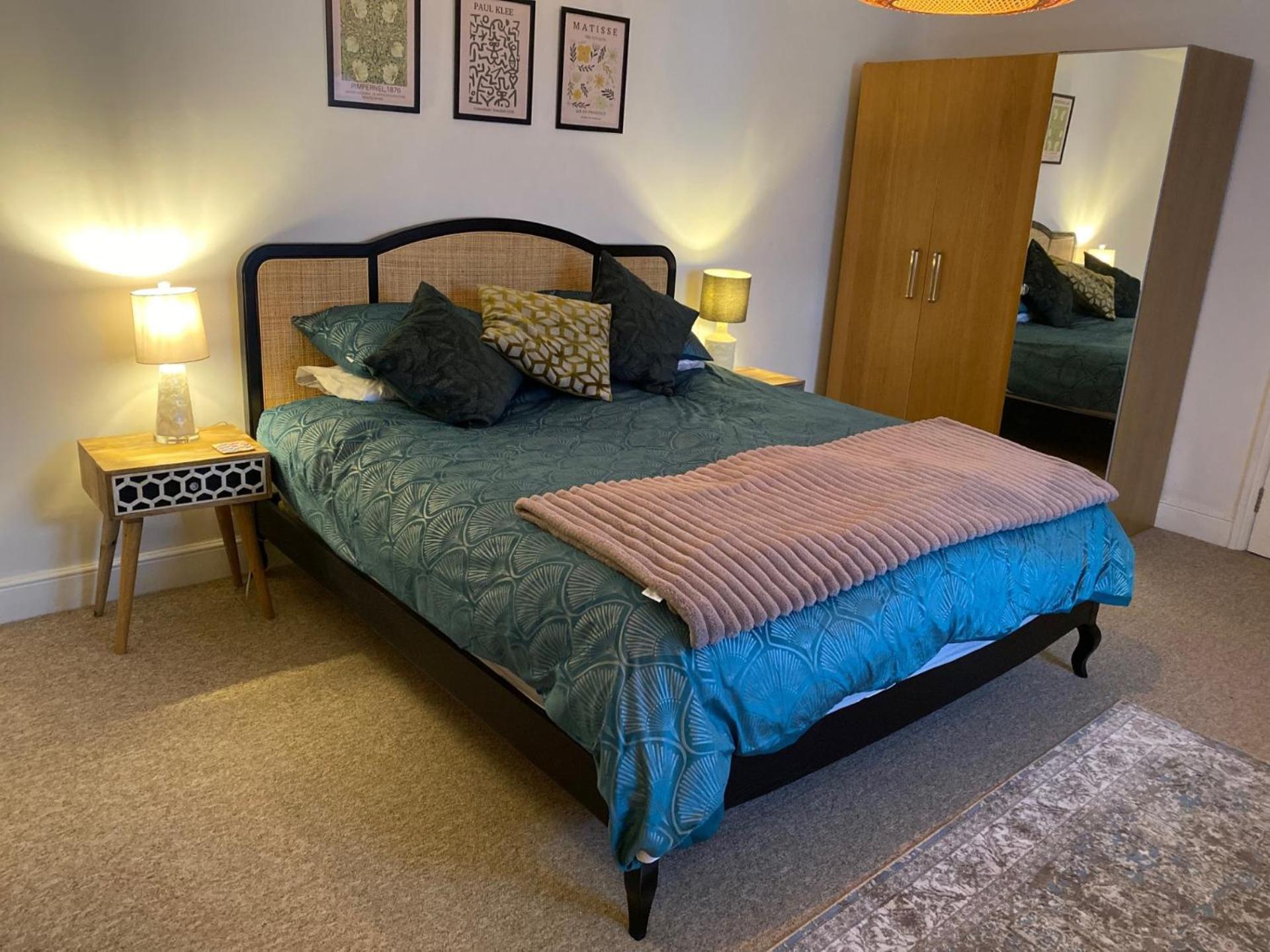 Boutique Putney Riverside Apartment *