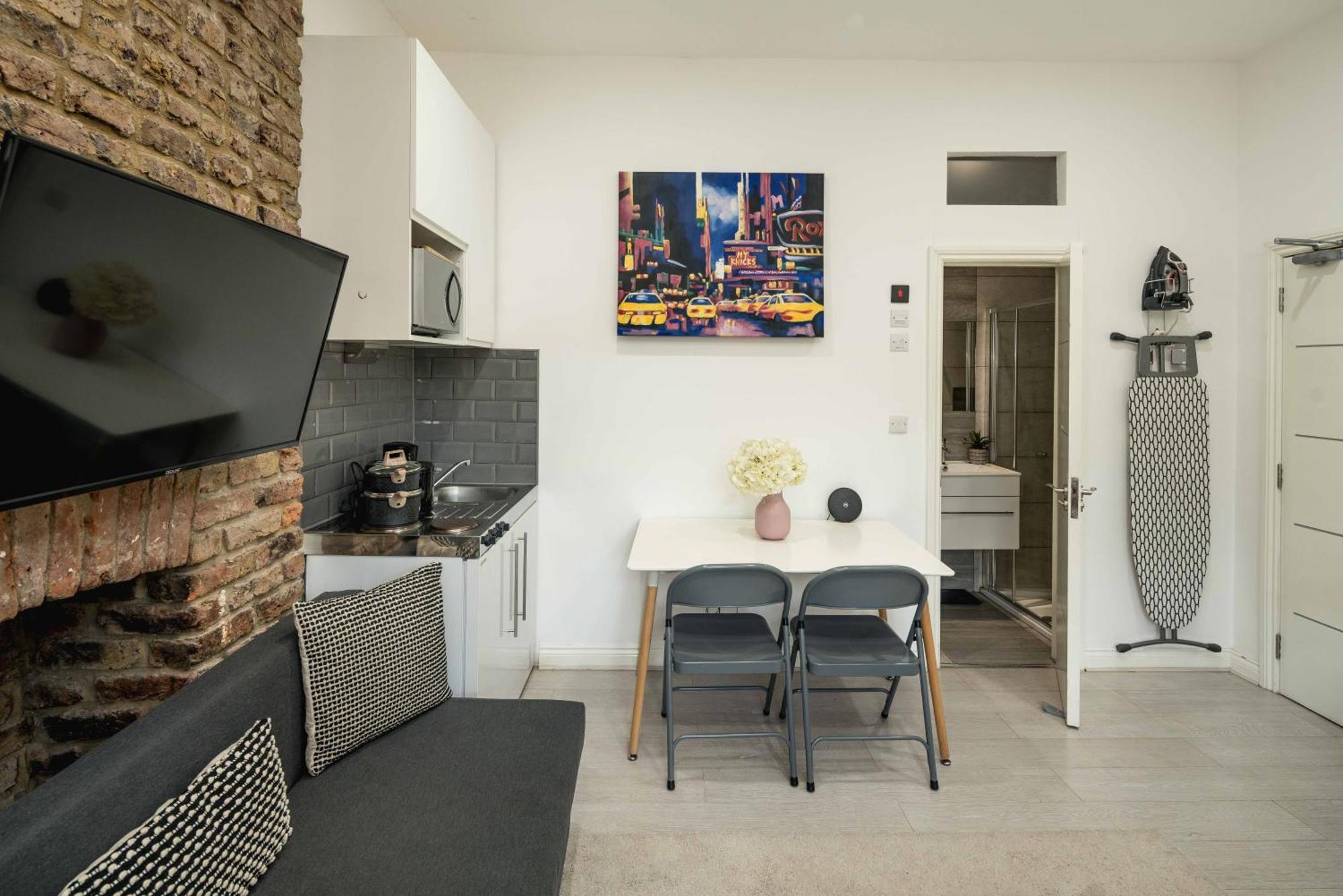 Stylish Flat For 2-4 By Kilburn & Hampstead Station