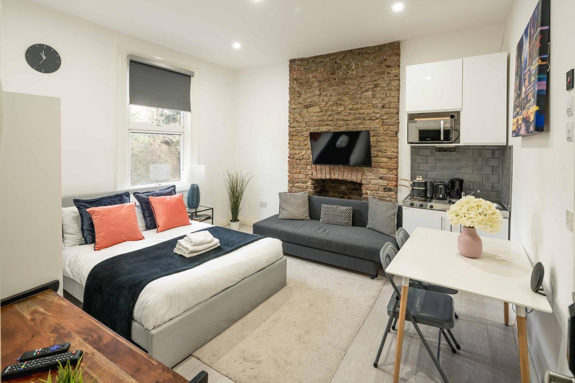 Stylish Flat For 2-4 By Kilburn & Hampstead Station Apartment *