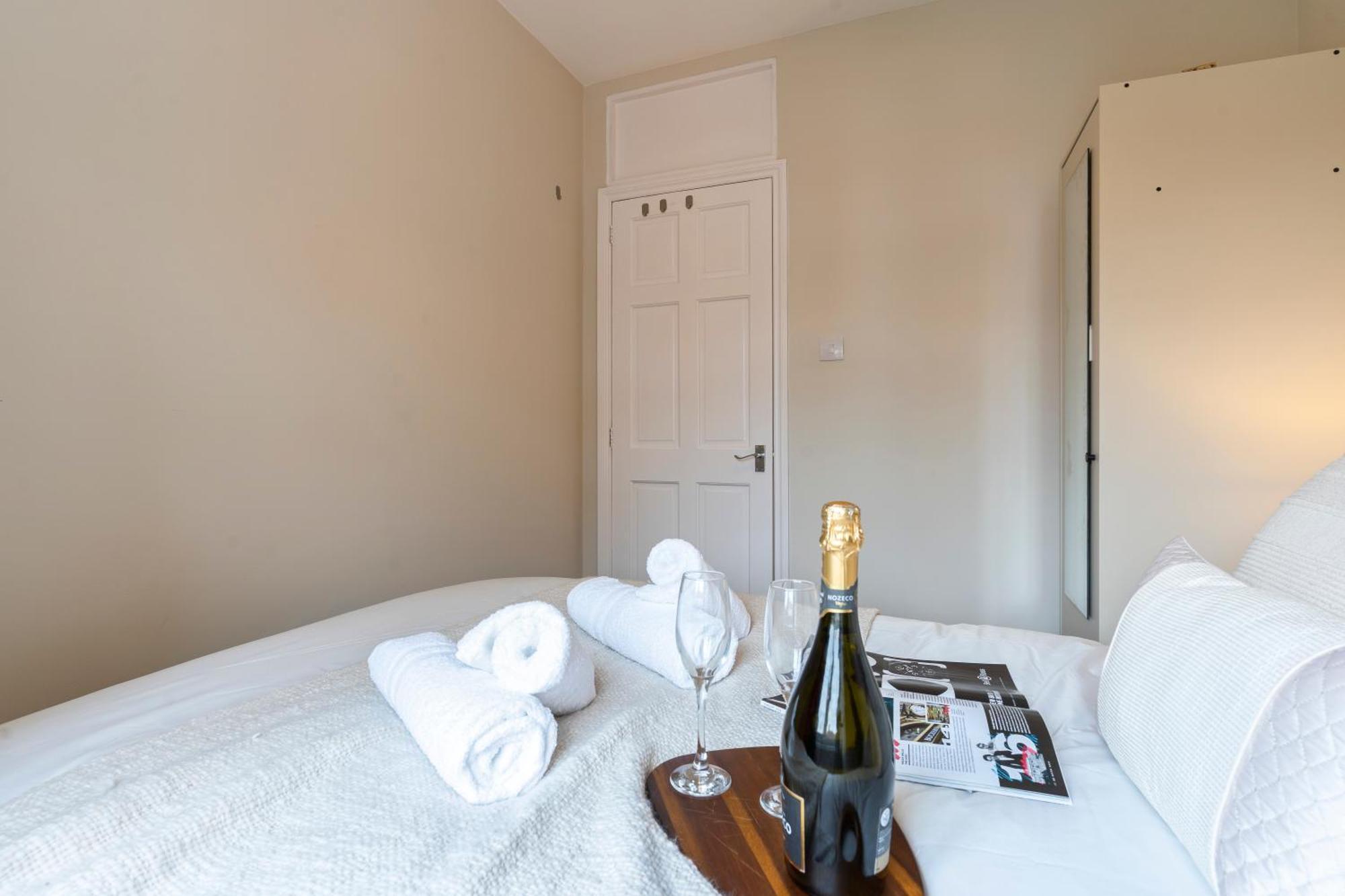 Apartment Wembley Stadium 2 Bed Pad Tube Station