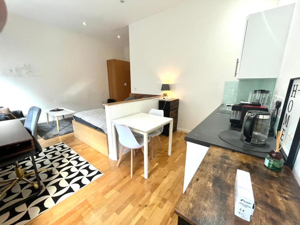 Apartment Flat In Centre Of *
