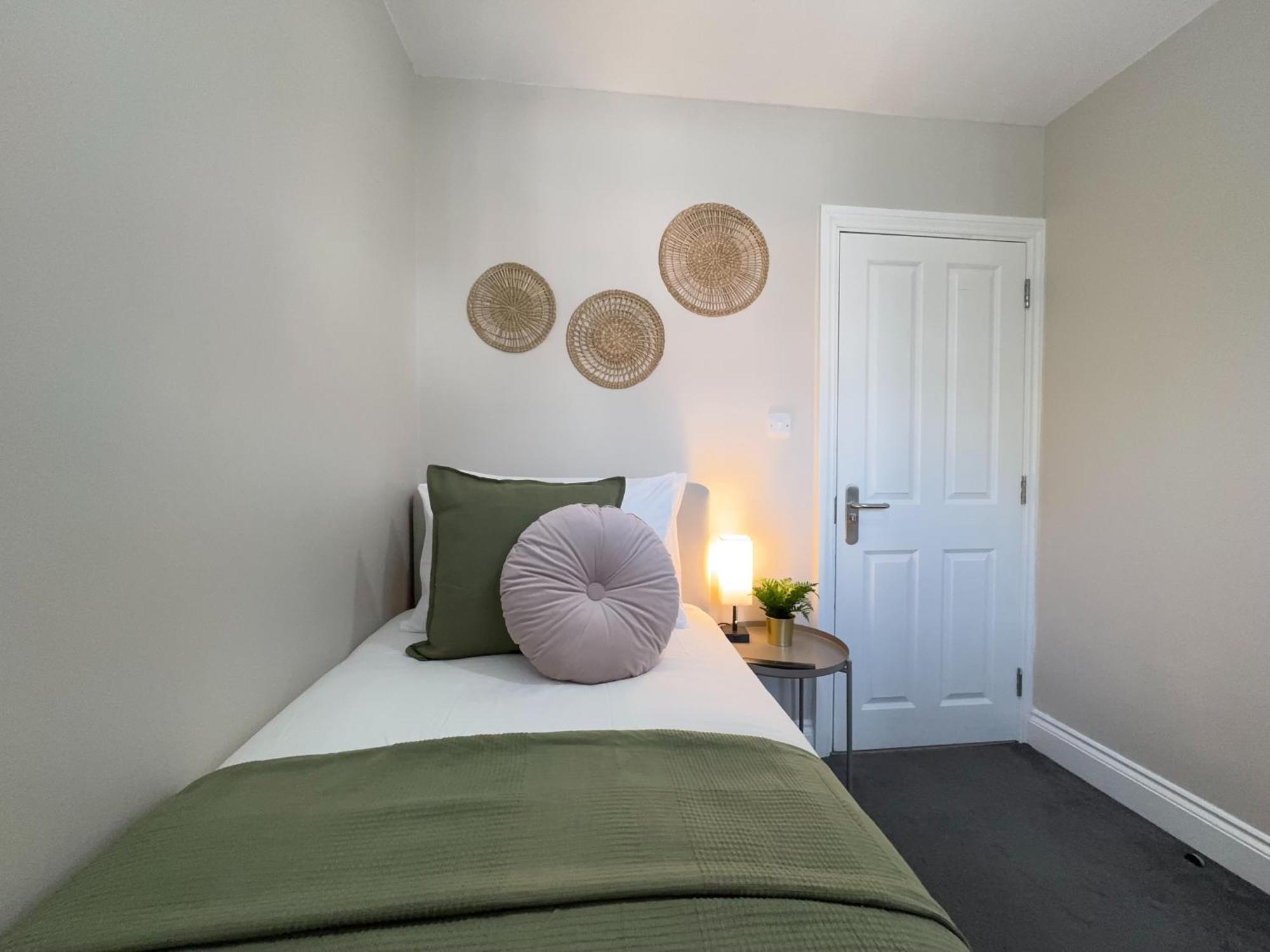 Apartment Splendid 2bed For Family 30mi To Ldn London