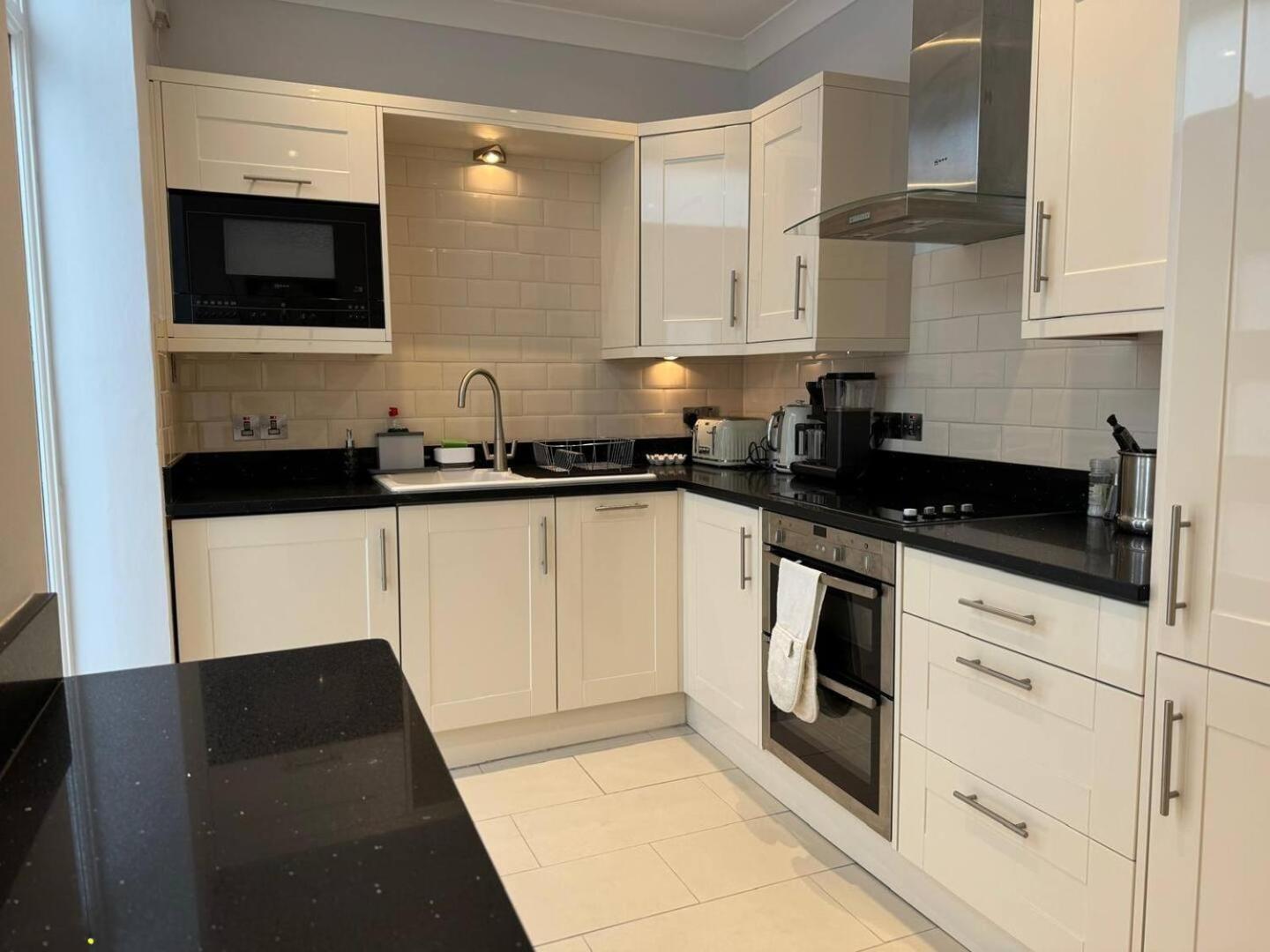 4million Pound Large Mayfair House 1600 Sq Ft Sleeps 6 Apartment *