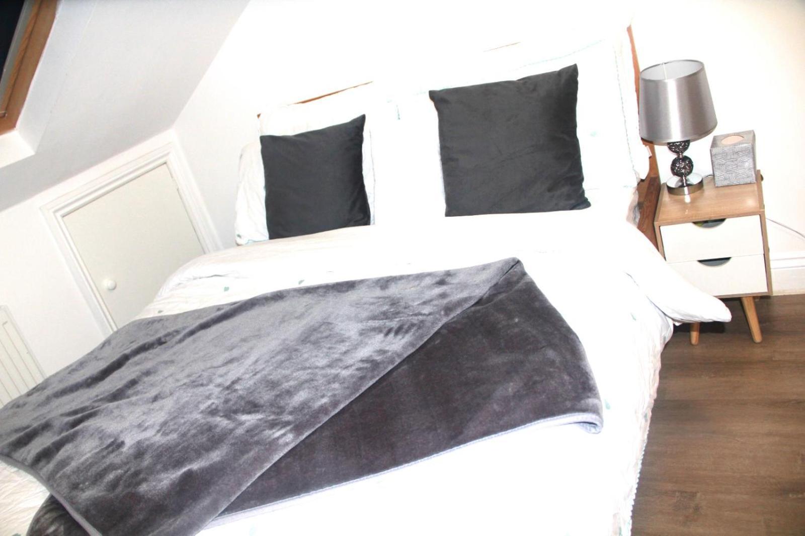 Qties Luxury Apartment *