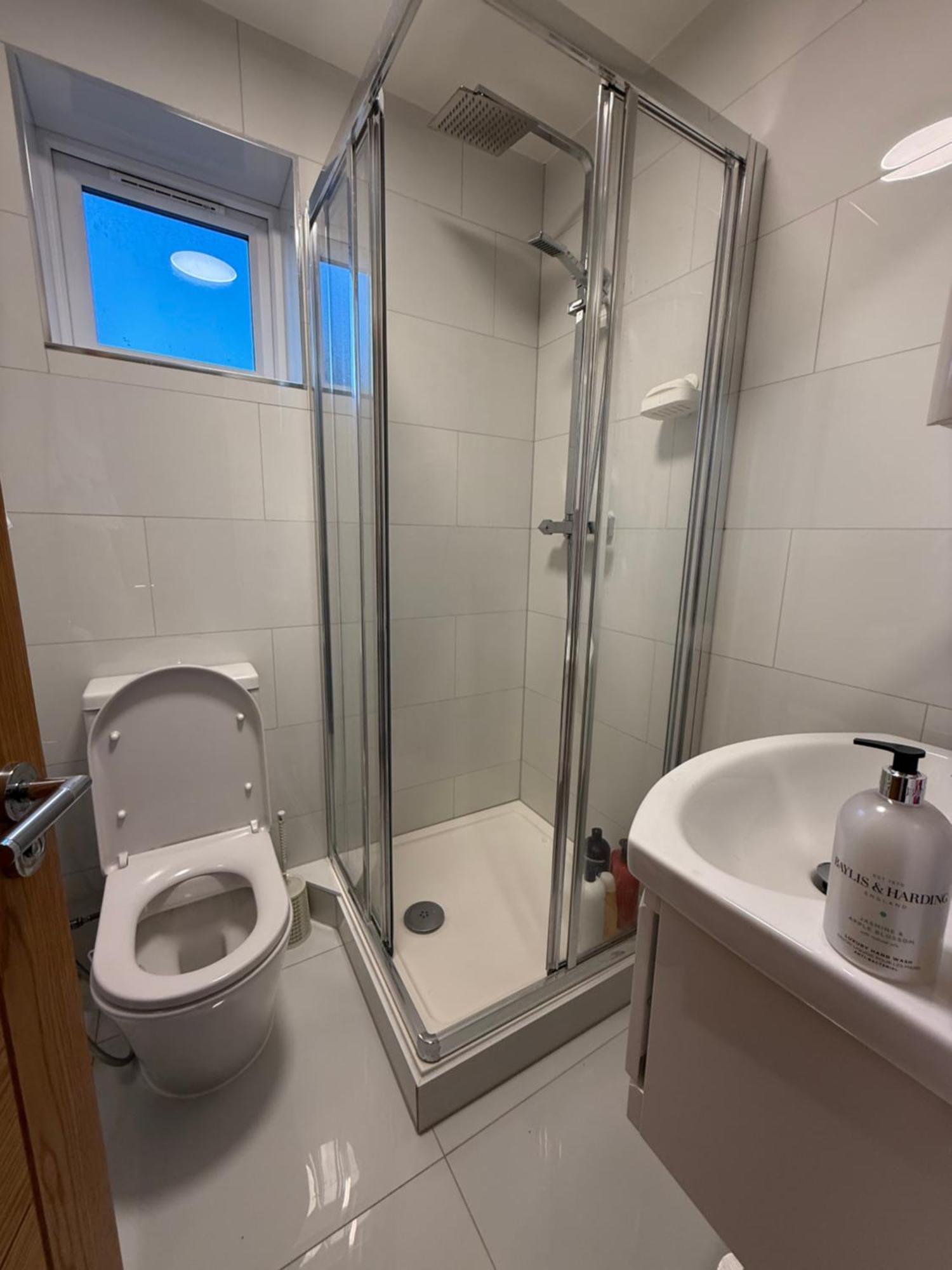 Beautiful 5 Bedroom House In Holiday home