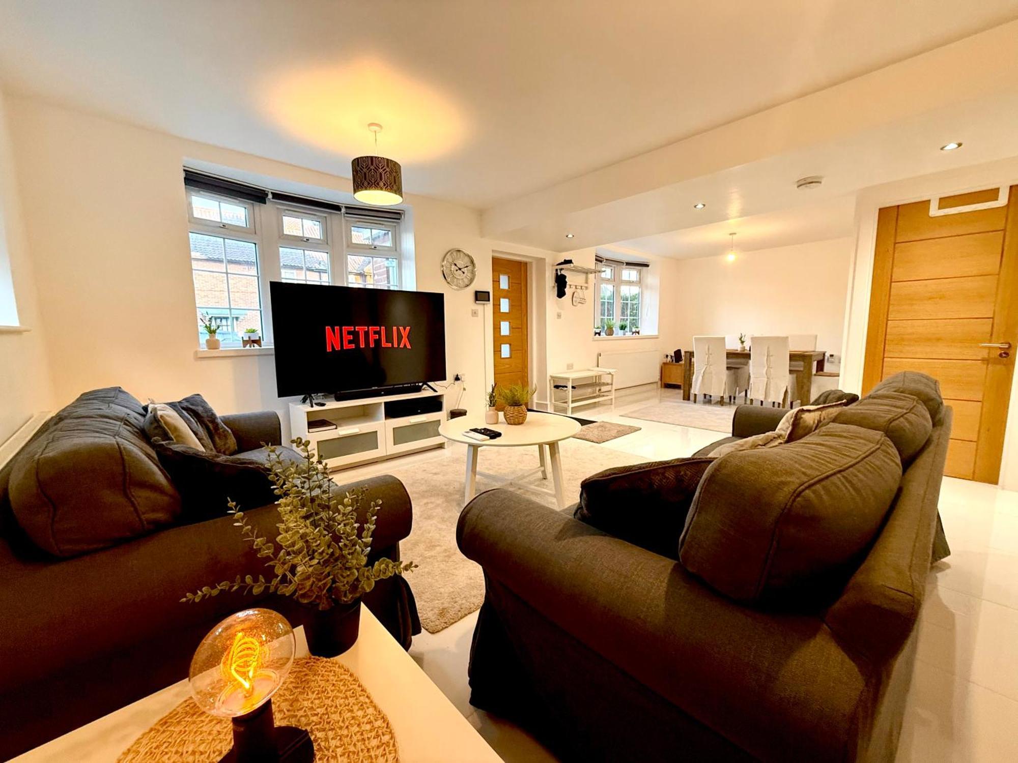 Beautiful 5 Bedroom House In *