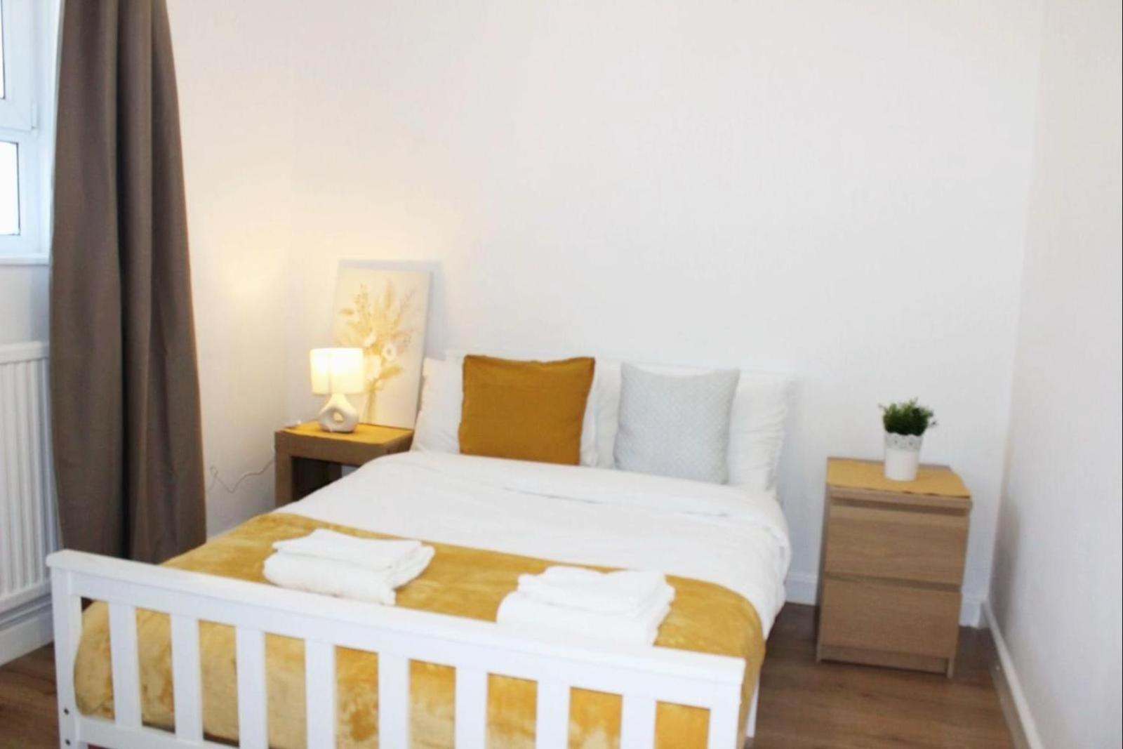 Cozy 2 Bedrooms Apartment- Vauxhall, Oval & Nine Elms * London