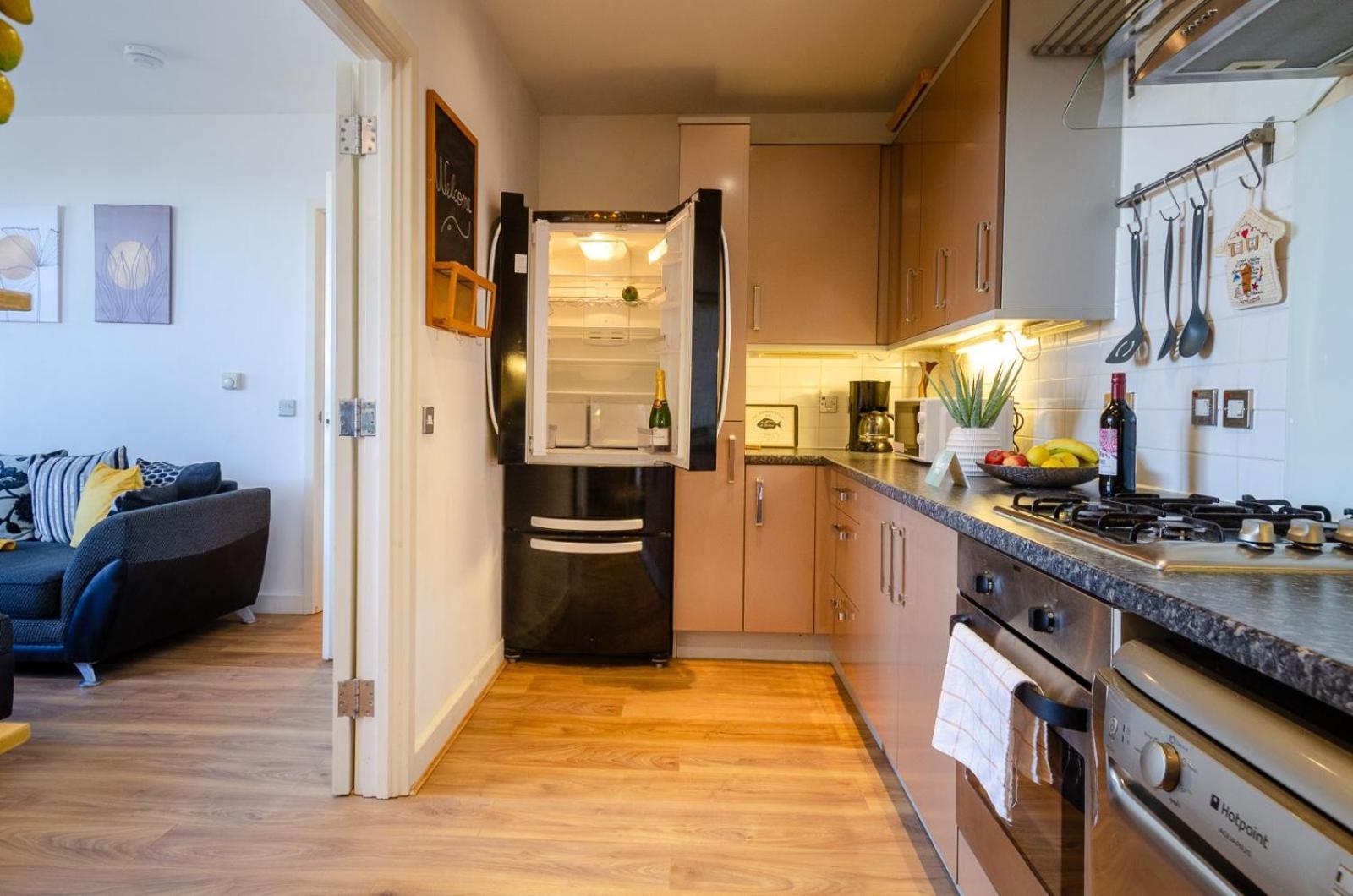 Apartment New The Viewpoint Modern 2 Bed Near O2 And Excel Ideal For Business And Long