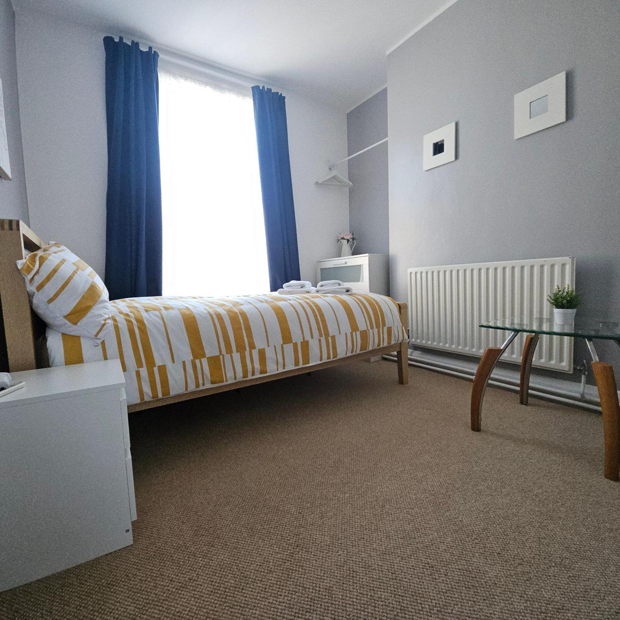 Comfy In Guest house *