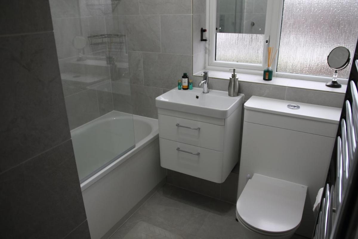 Apartment Contractor-friendly 3-bed London