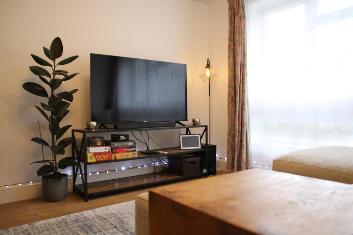 Apartment Contractor-friendly 3-bed London