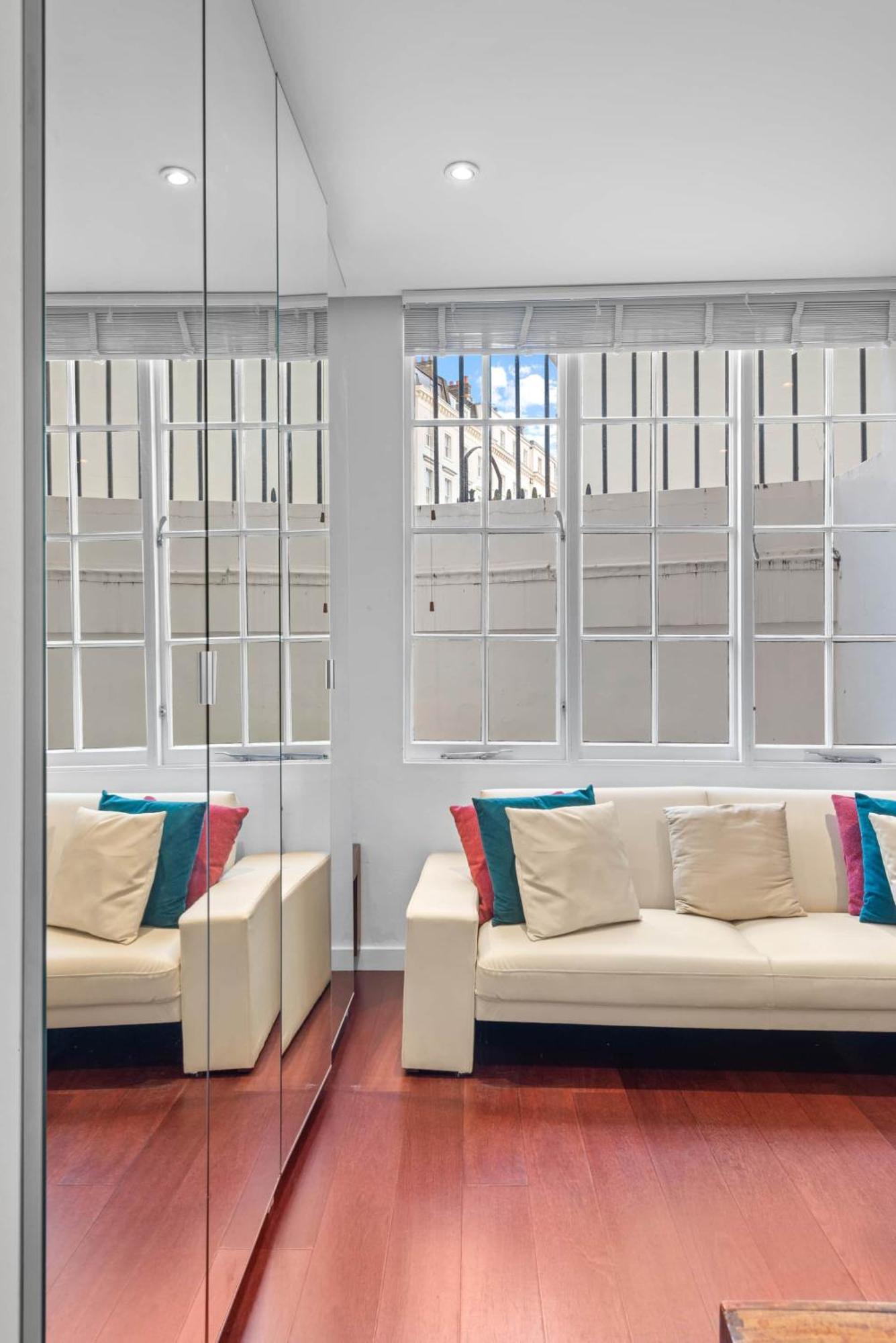 Londwell, Sloane Square & Belgravia Private Terrace Boutique *