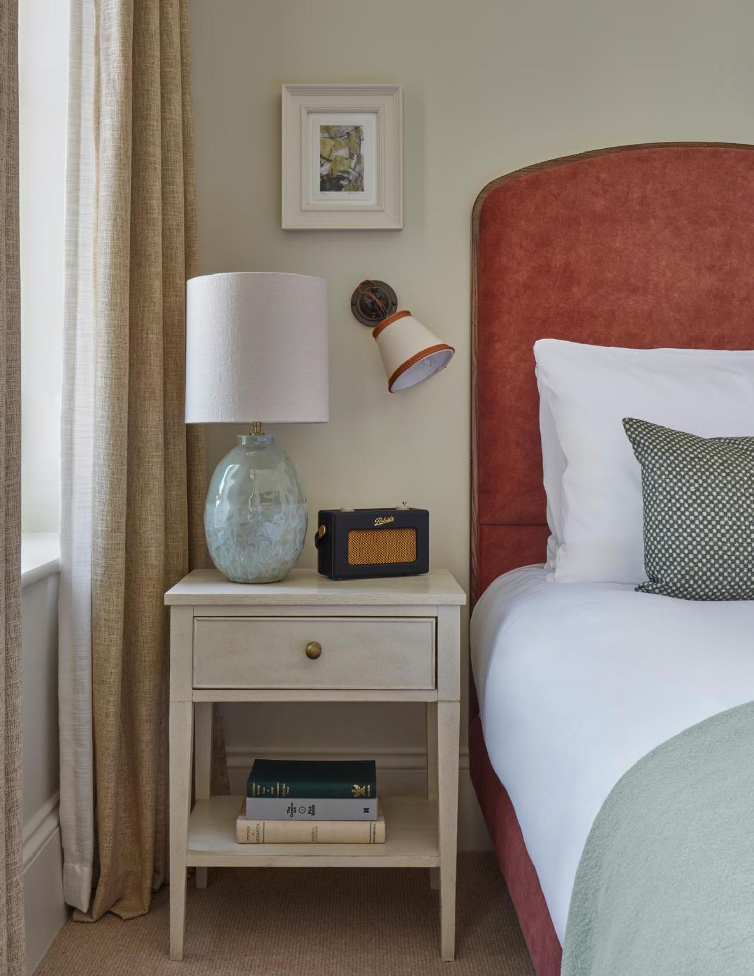 Hotel Miiro Templeton Garden London
