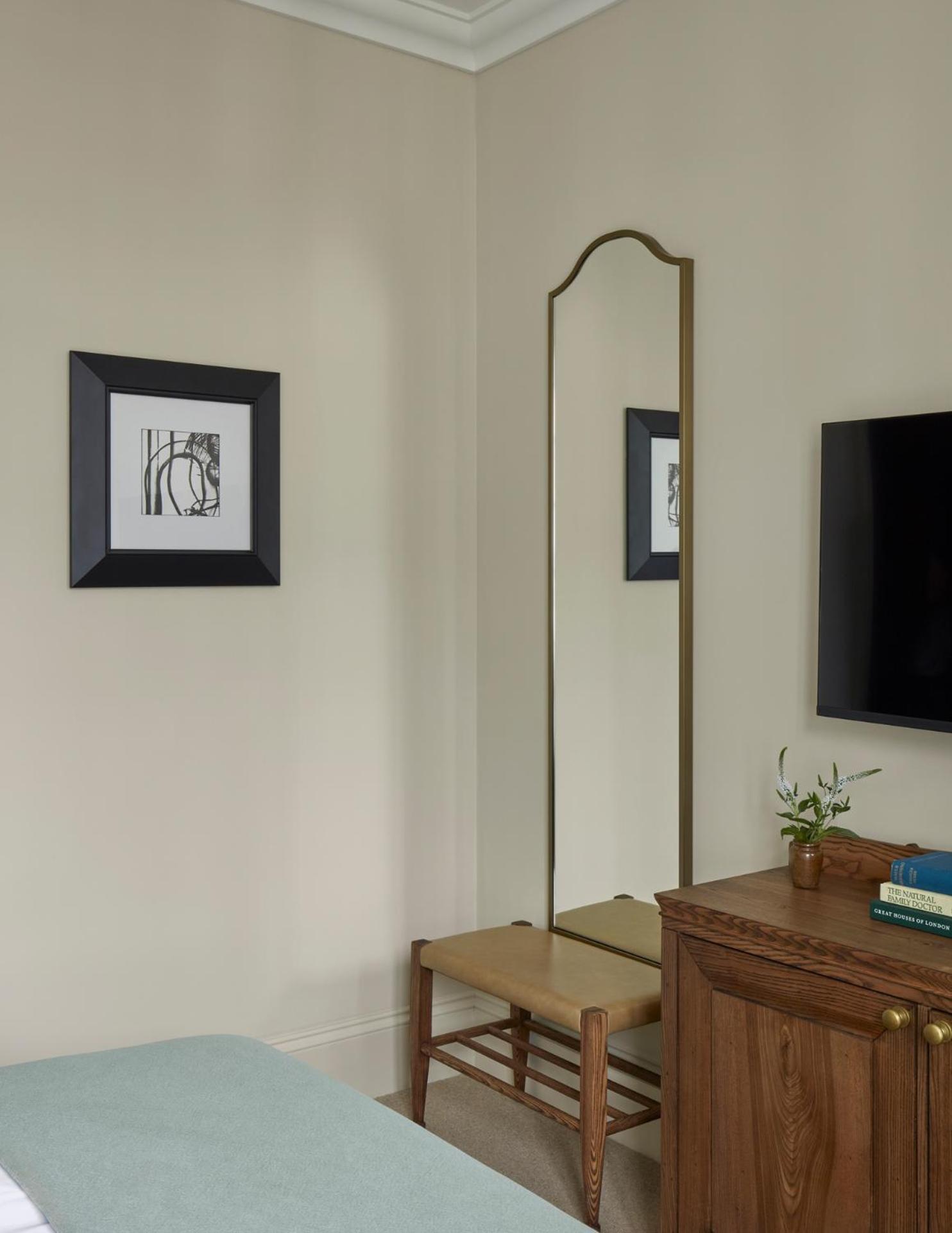 Hotel Miiro Templeton Garden London