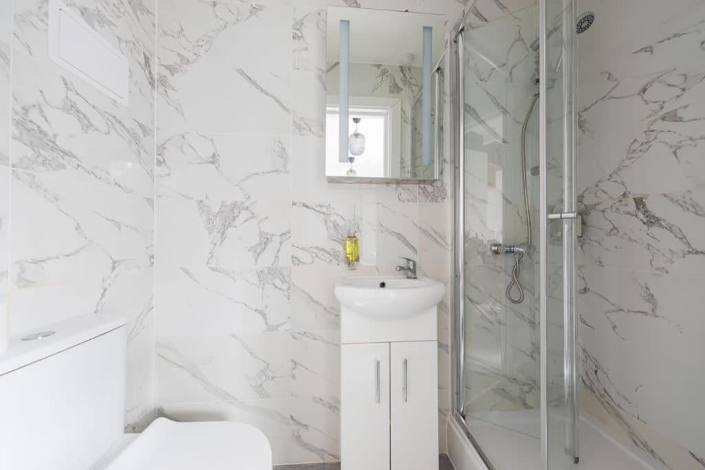 Apartamento Victorian Beauty With Private Toilet And Shower Near Tube Station