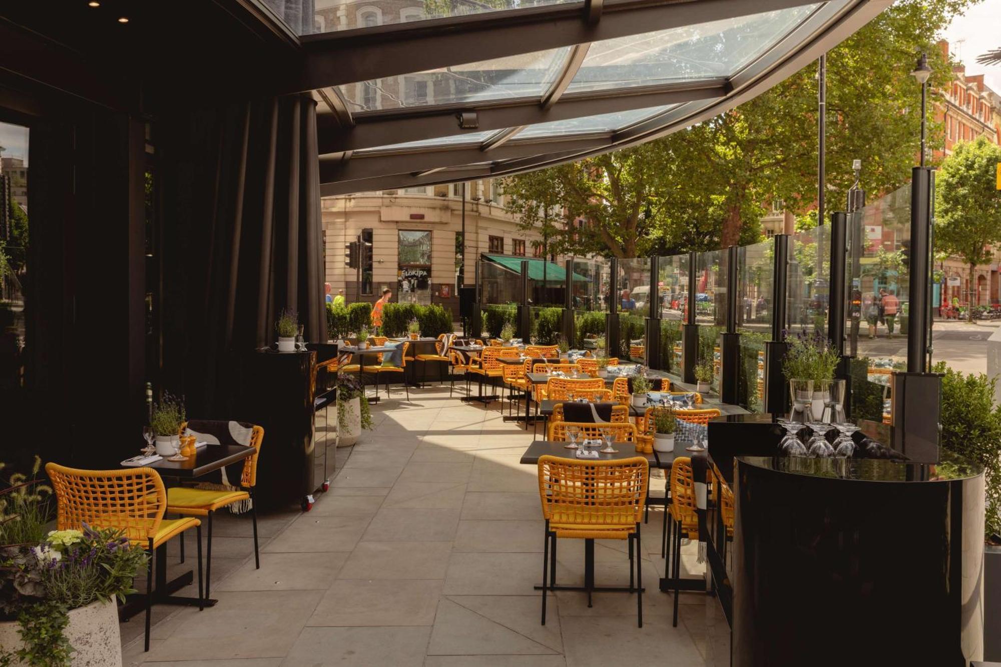 Art'otel Hoxton, Powered By Radisson 4* London