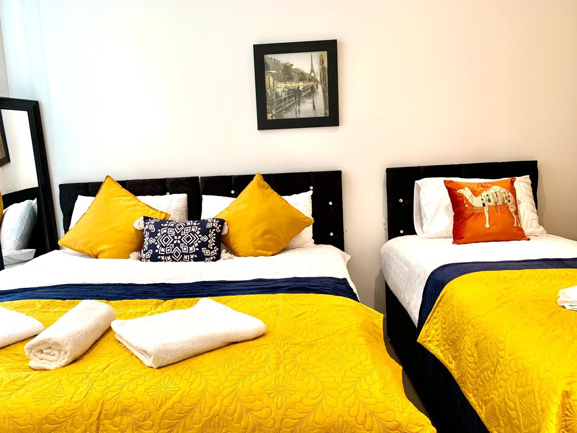 Modern Excel 2 Bedrooms 2 Bathrooms, Parking, Kitchen, Lounge, Balcony Apartamento