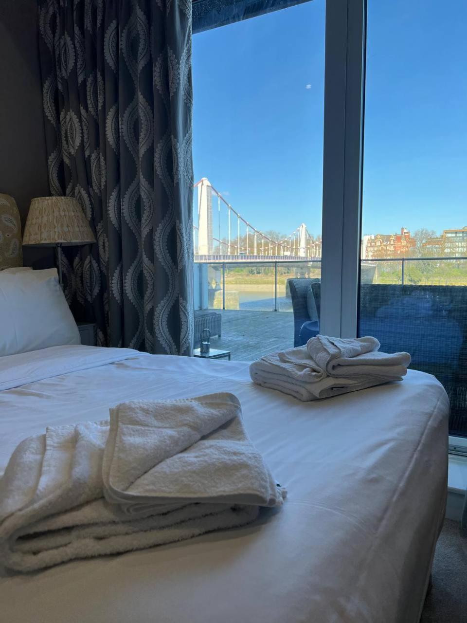 Apartment Chelsea Bridge *