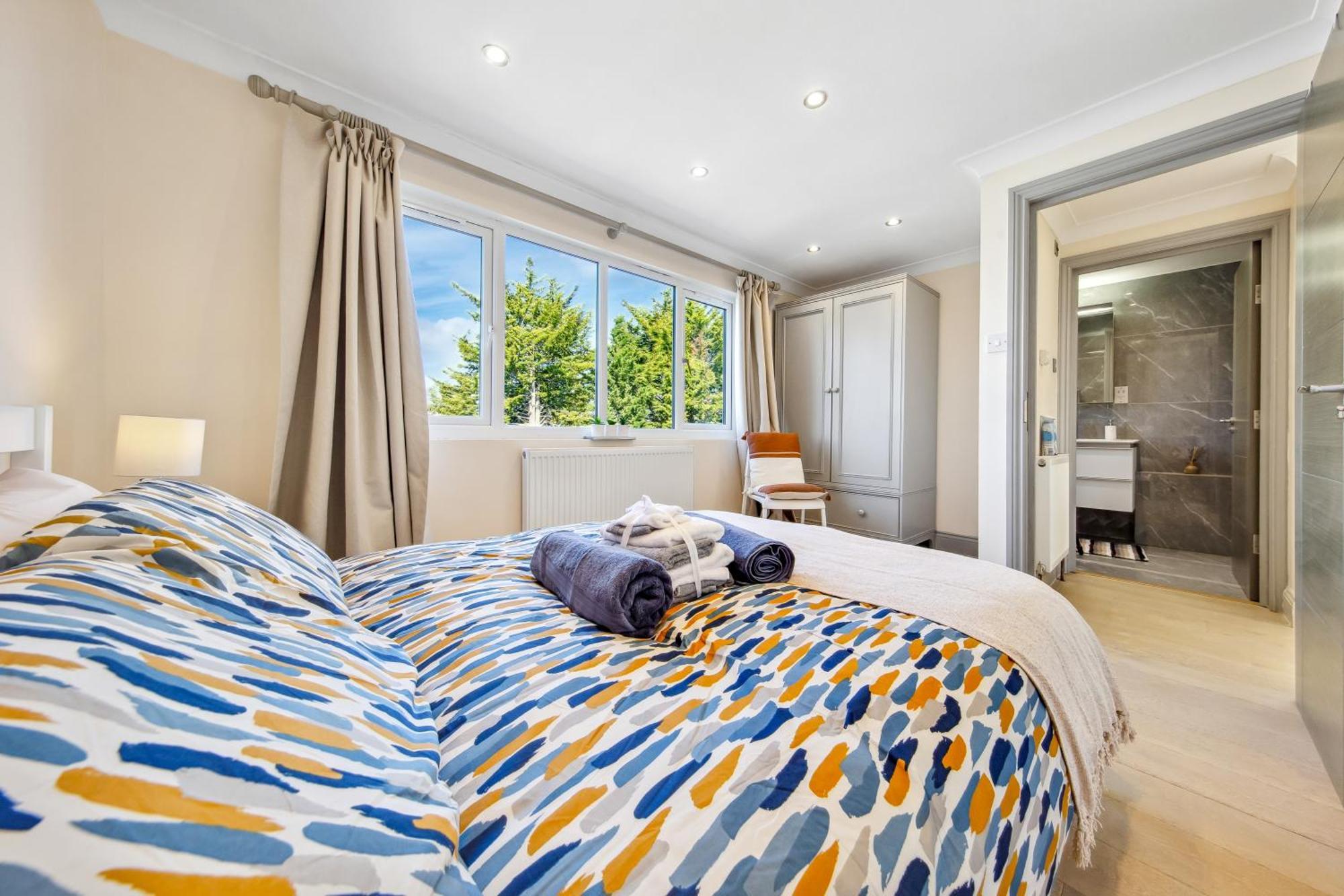 Apartment Stylish 4 Bed 2 Bath Nw *