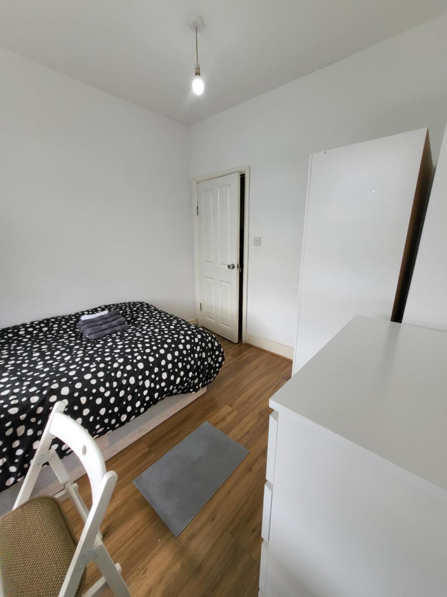 Marvellous For 8 People In Battersea - Zone 1, 3 Min Walking From The Main Station London