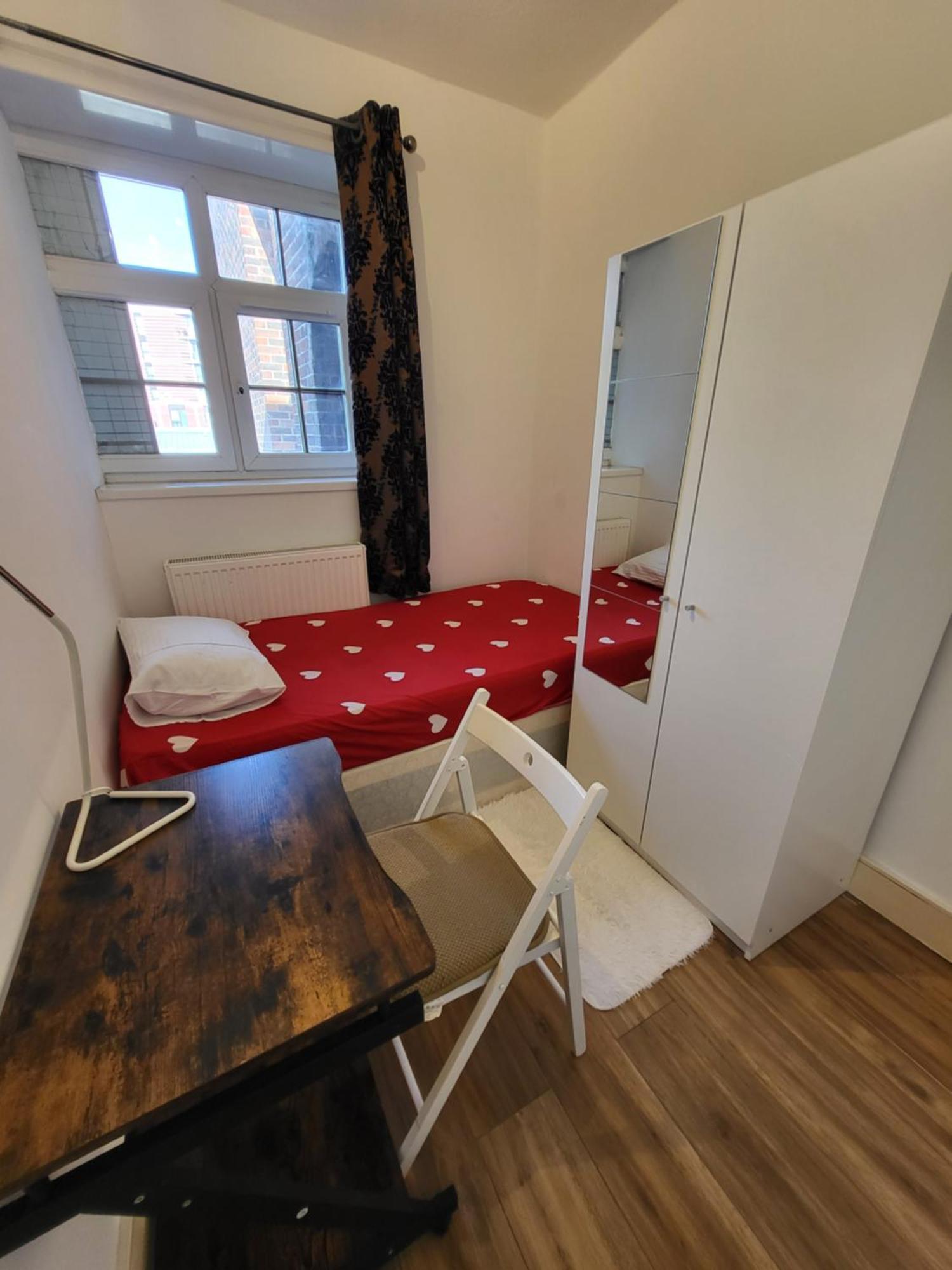 Marvellous For 8 People In Battersea - Zone 1, 3 Min Walking From The Main Station * London