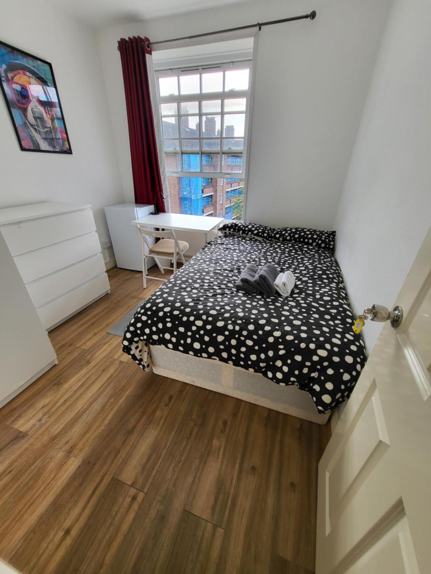 Marvellous For 8 People In Battersea - Zone 1, 3 Min Walking From The Main Station Apartment *