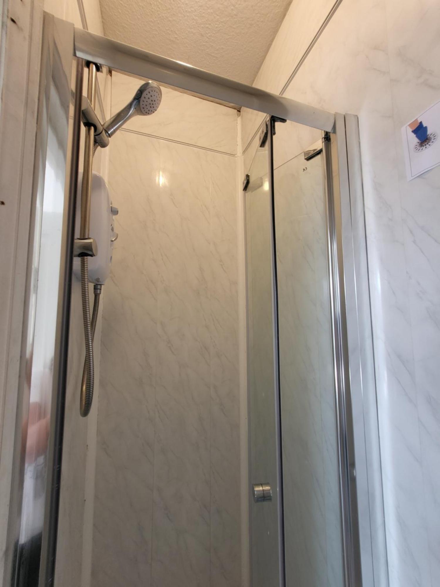 Marvellous For 8 People In Battersea - Zone 1, 3 Min Walking From The Main Station Apartment London