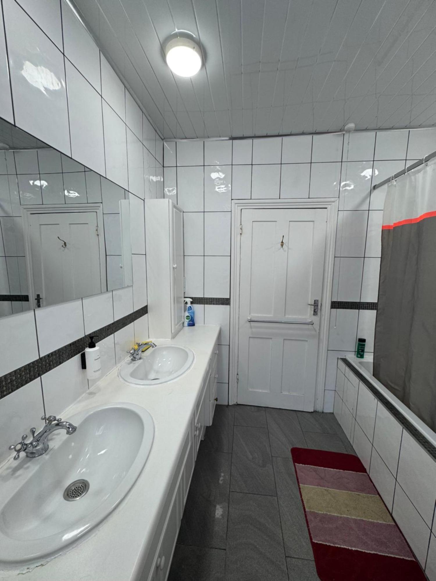 Privatunterkunft Alin Duna London