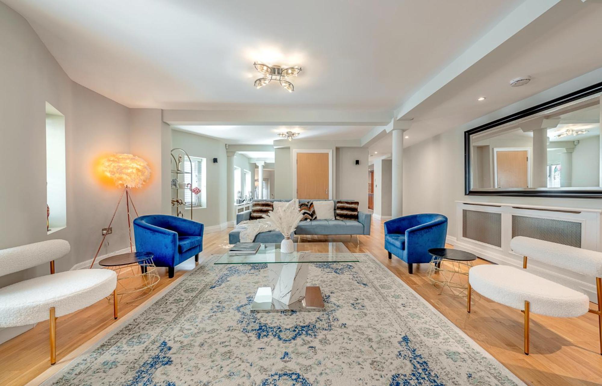 Ultra Massive House In Hyde Park Holiday home London