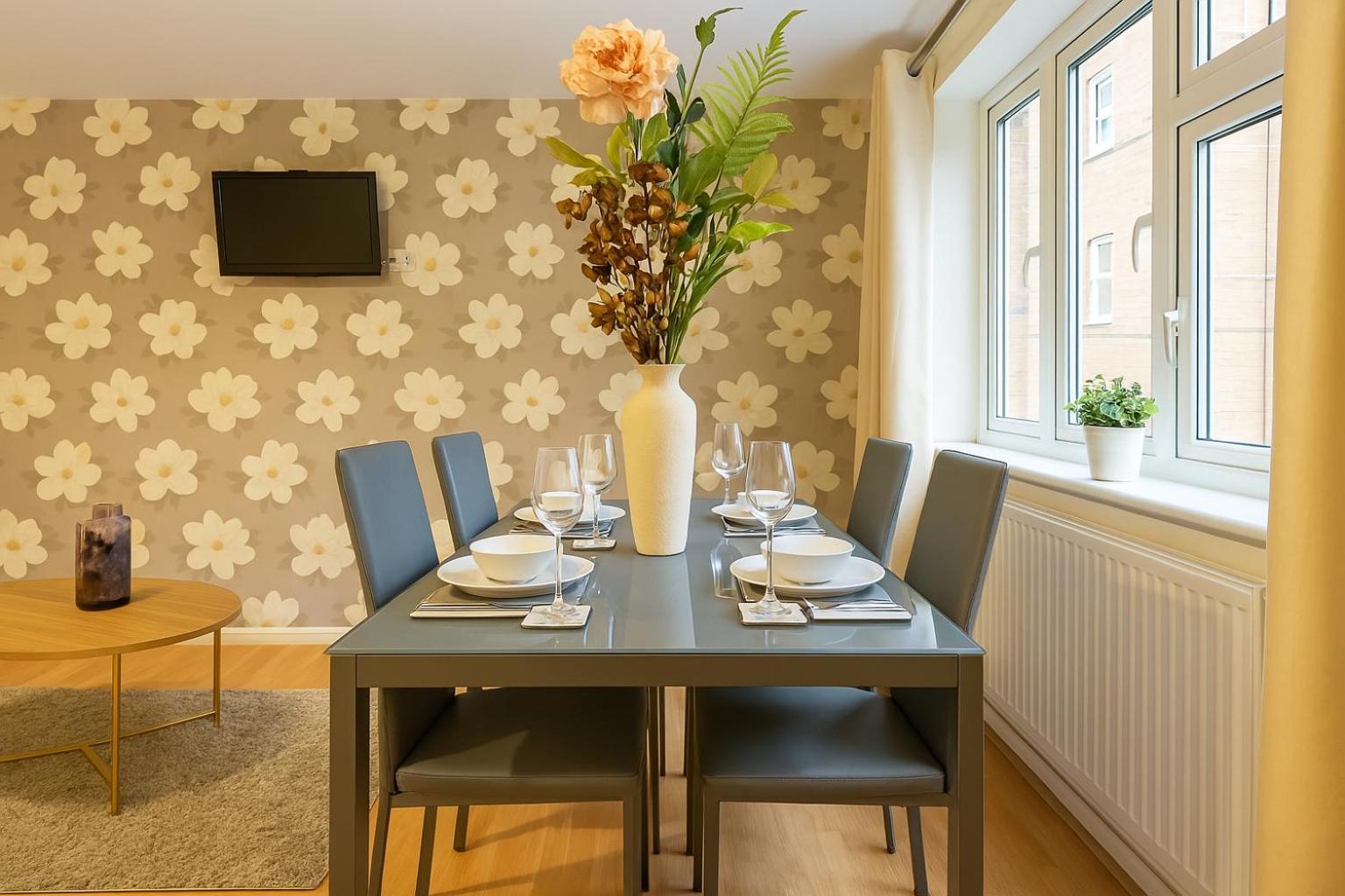 Luxury 2br 5 Mins To Bridge & Tube London