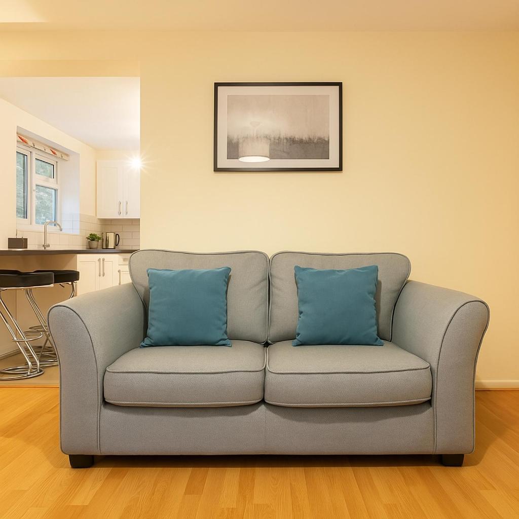 Luxury 2br 5 Mins To Bridge & Tube Apartment
