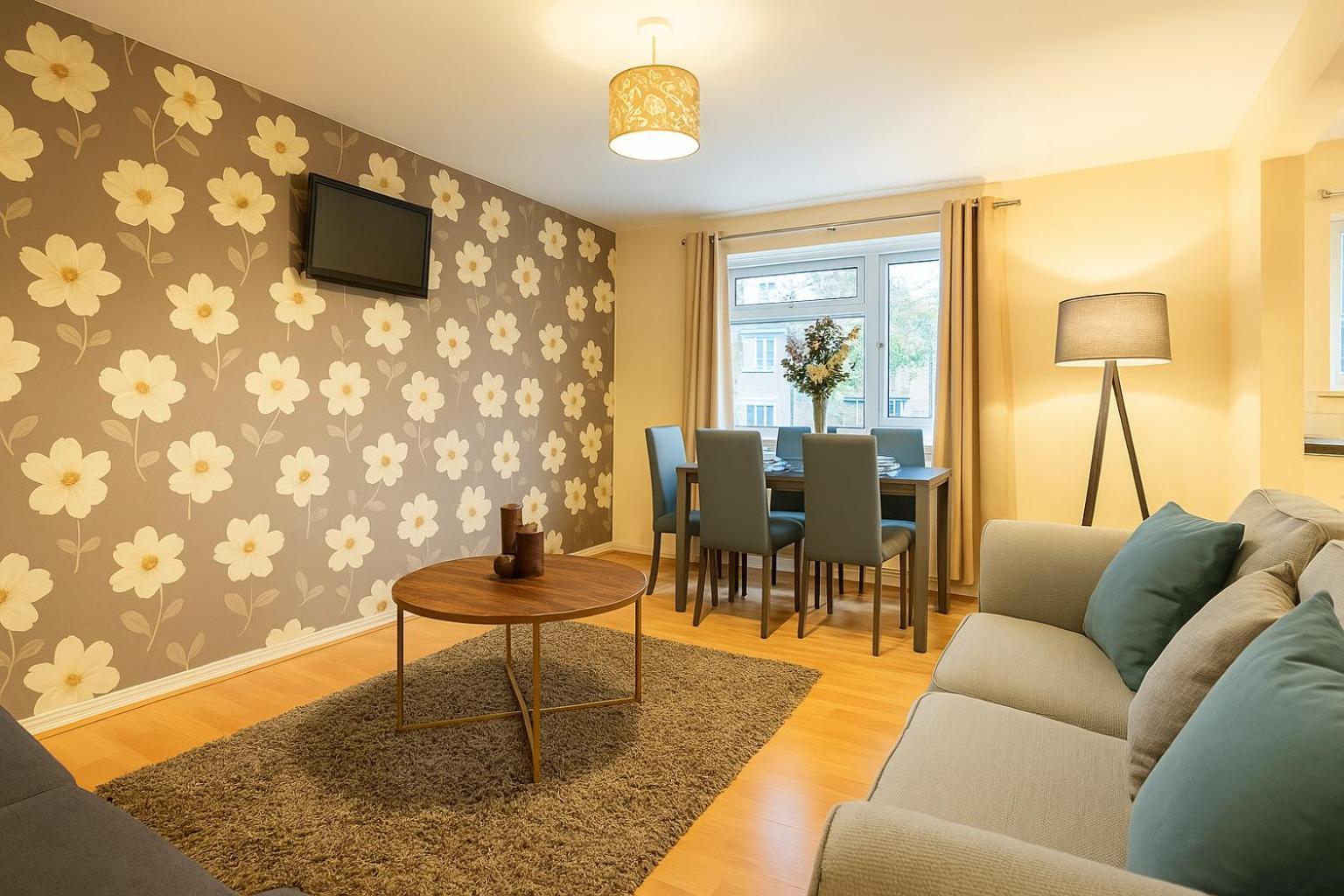 Luxury 2br 5 Mins To Bridge & Tube