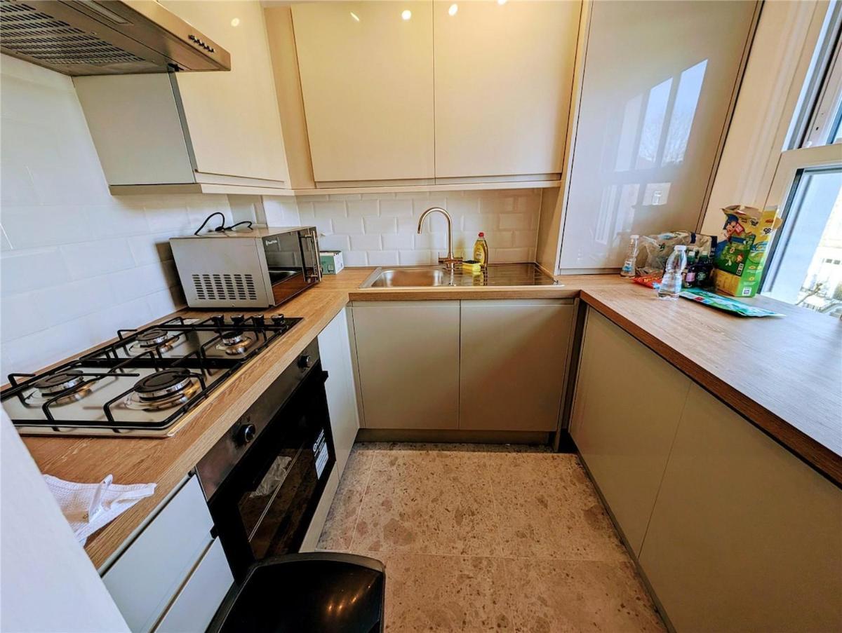 Kings Cross Apartment *