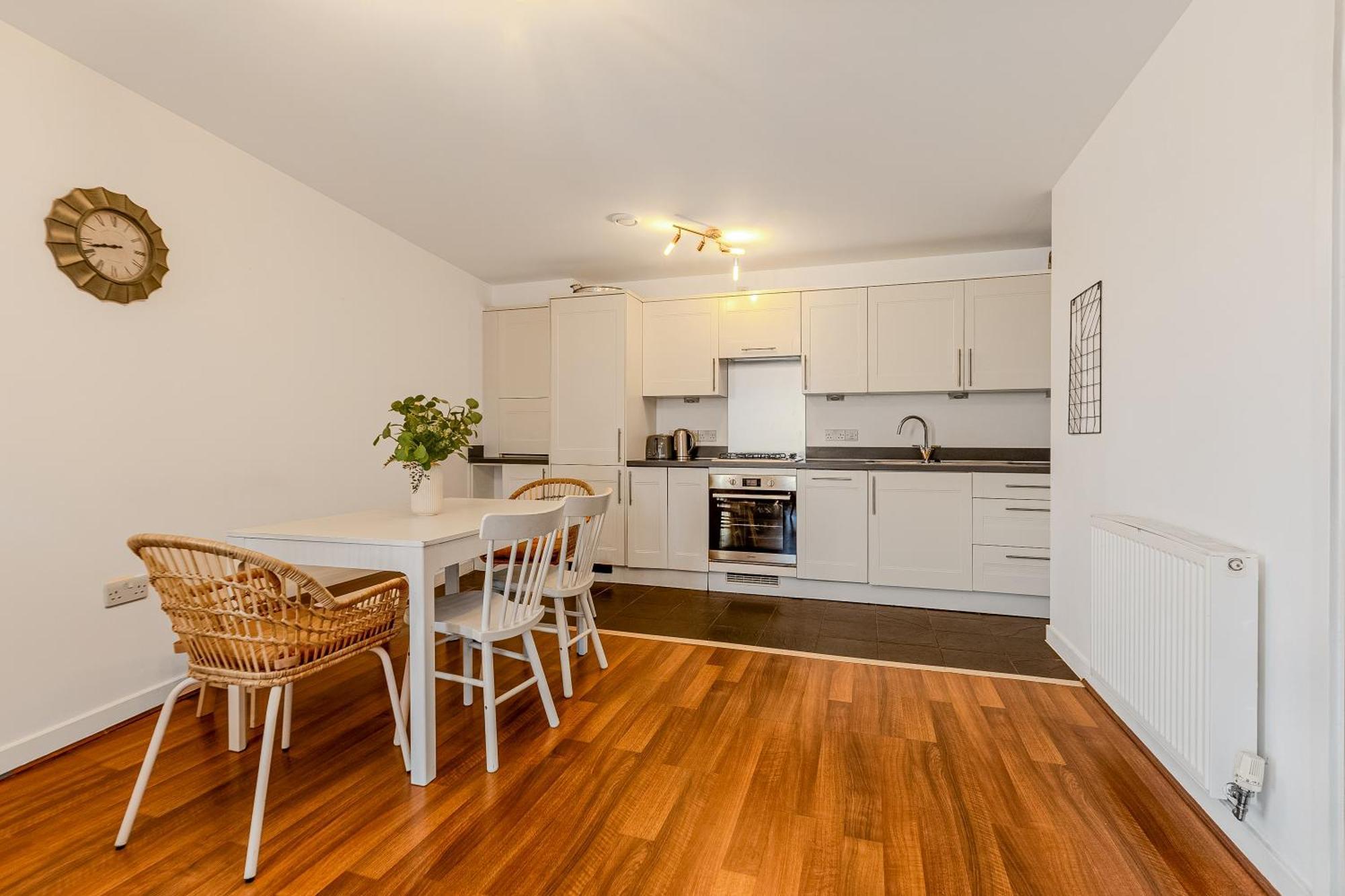 Greenwhich - Charming 2 Bed Flat Apartment *