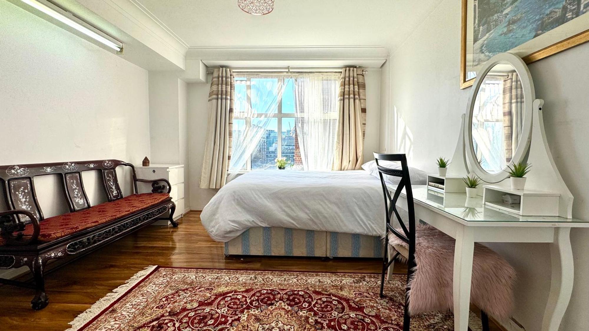3 Bedroom Edgware Road * London