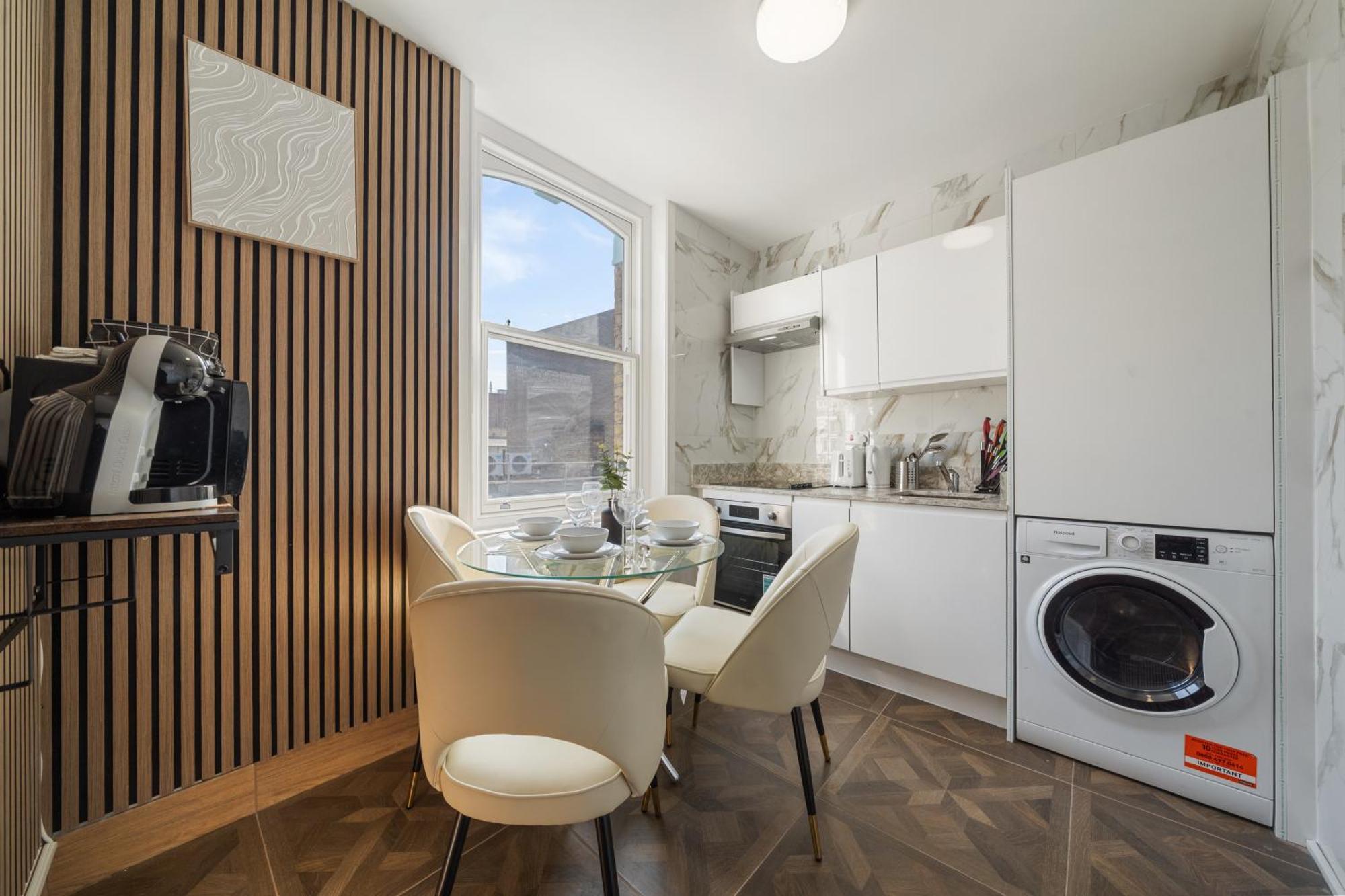 Apartment Chic & Cosy In The Heart Of Soho Walk To Everything 3gs London