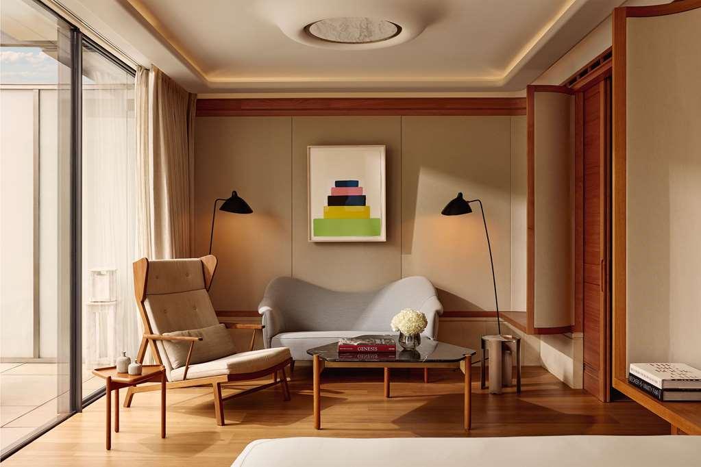 The Berkeley, Maybourne Collection Hotel London