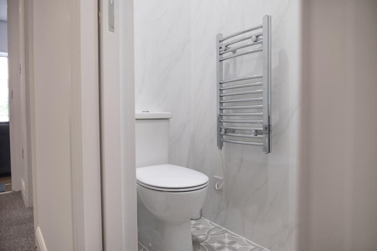 Apartment Zone 2 Spacious Two-bedroom With Parking London