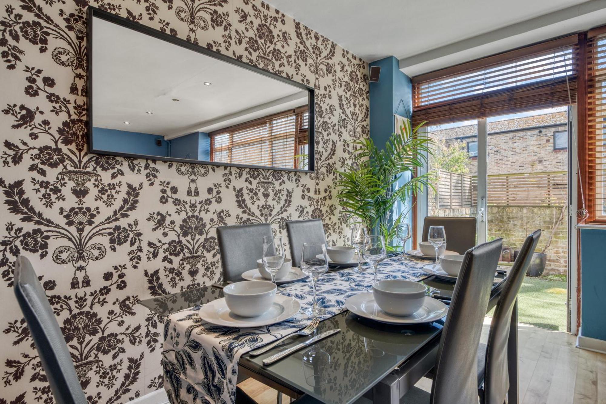Lovely 3-bed Clapham Common